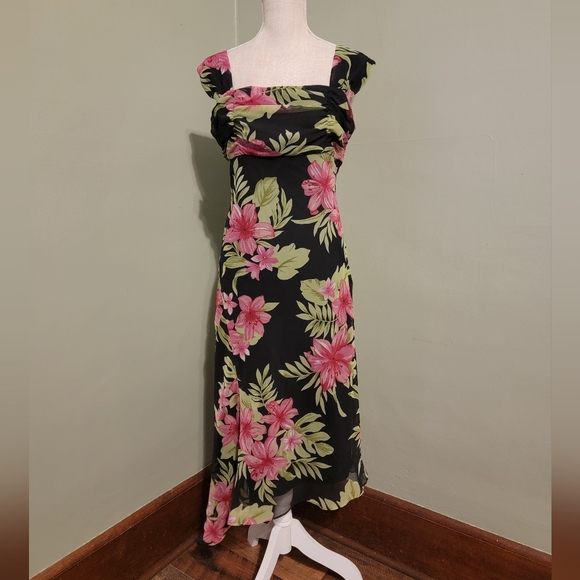 🧡 3 for $20 Size 8 Woman's Floral Tropical Black Pink Dress Hi low - Picture 1 of 8